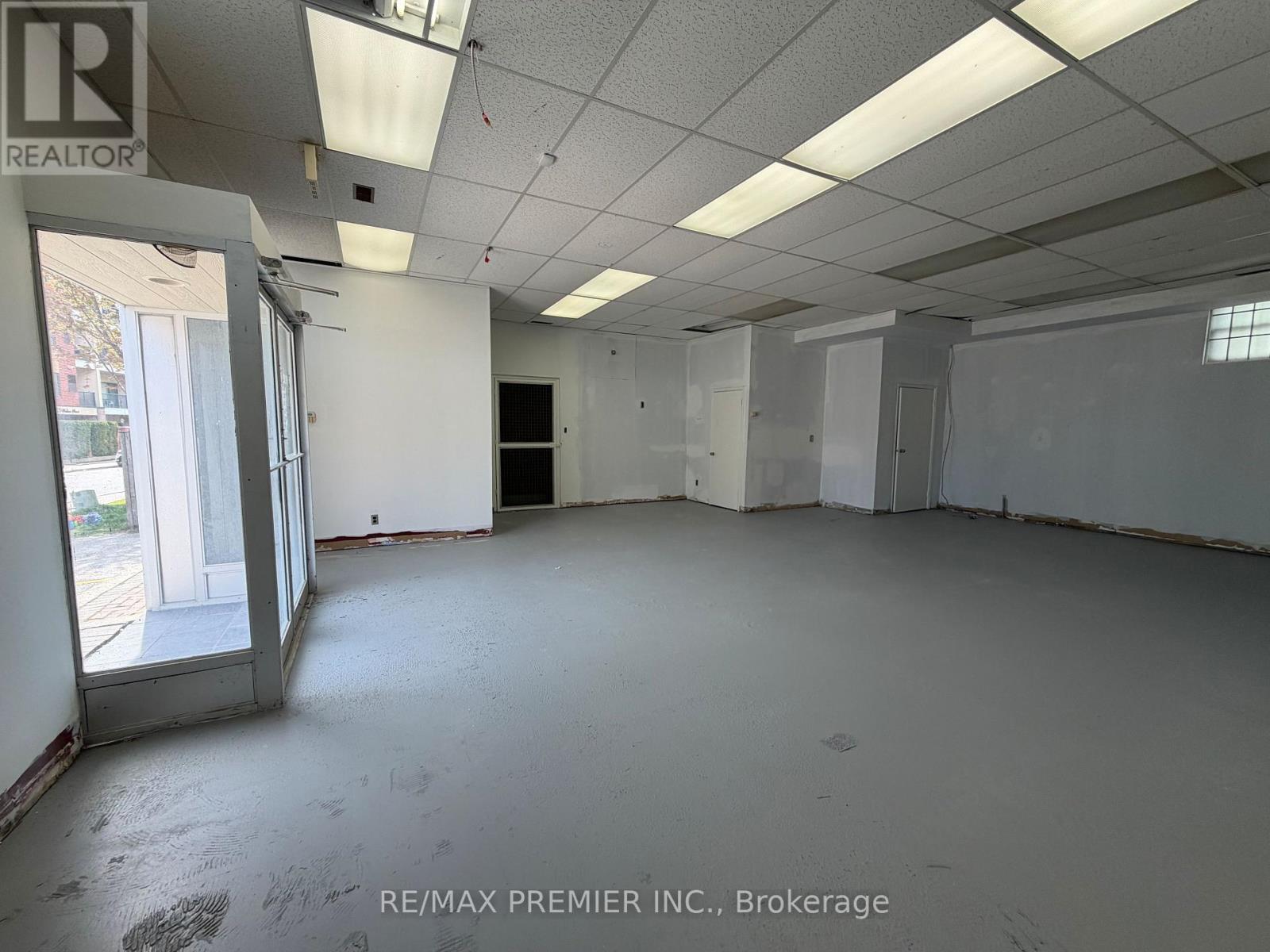 2 - 177 Woodbridge Avenue, Vaughan, Ontario  L4L 2S9 - Photo 5 - N13149940