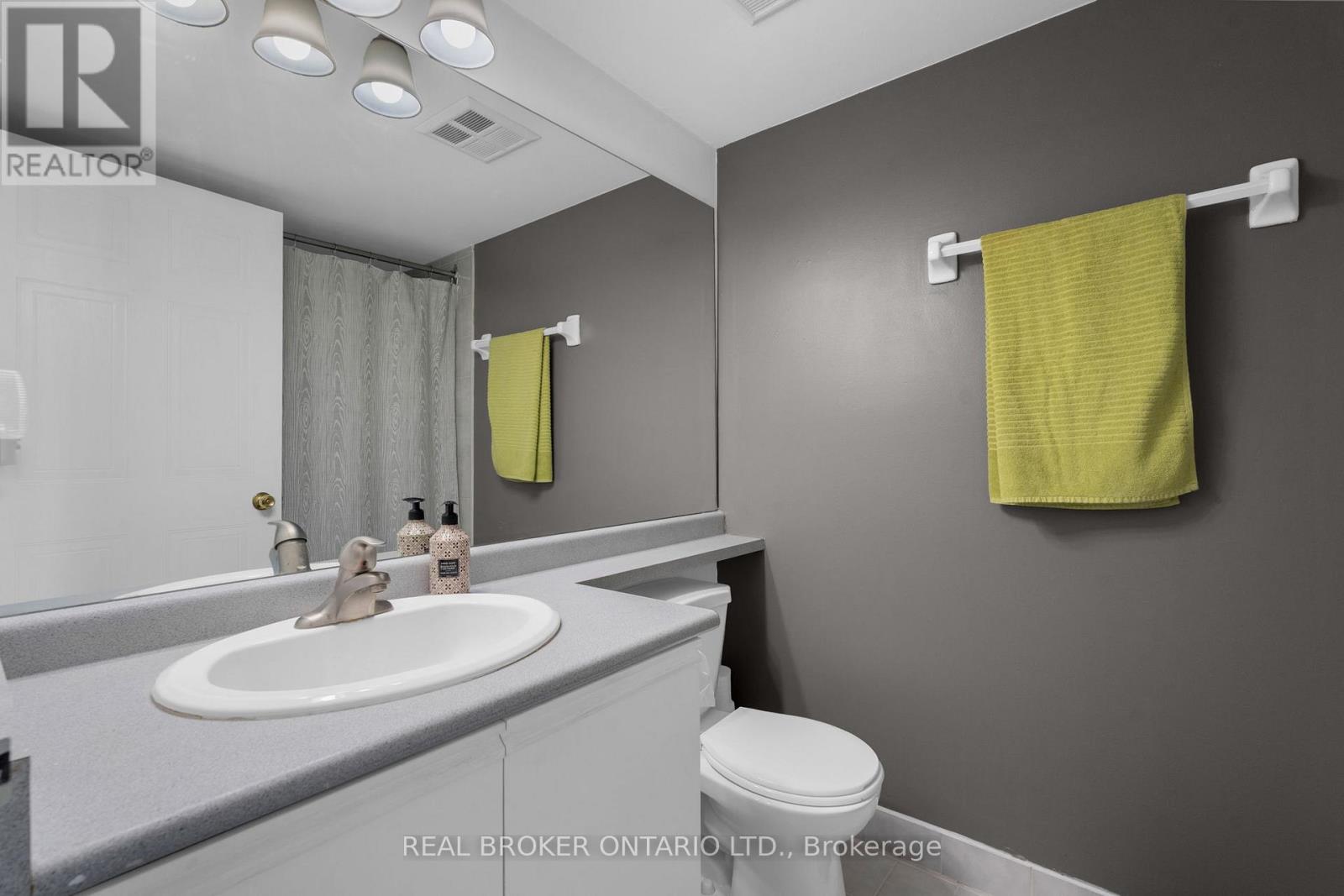 704 - 140 Dunlop Street E, Barrie, Ontario  L4M 6H9 - Photo 13 - S13150078