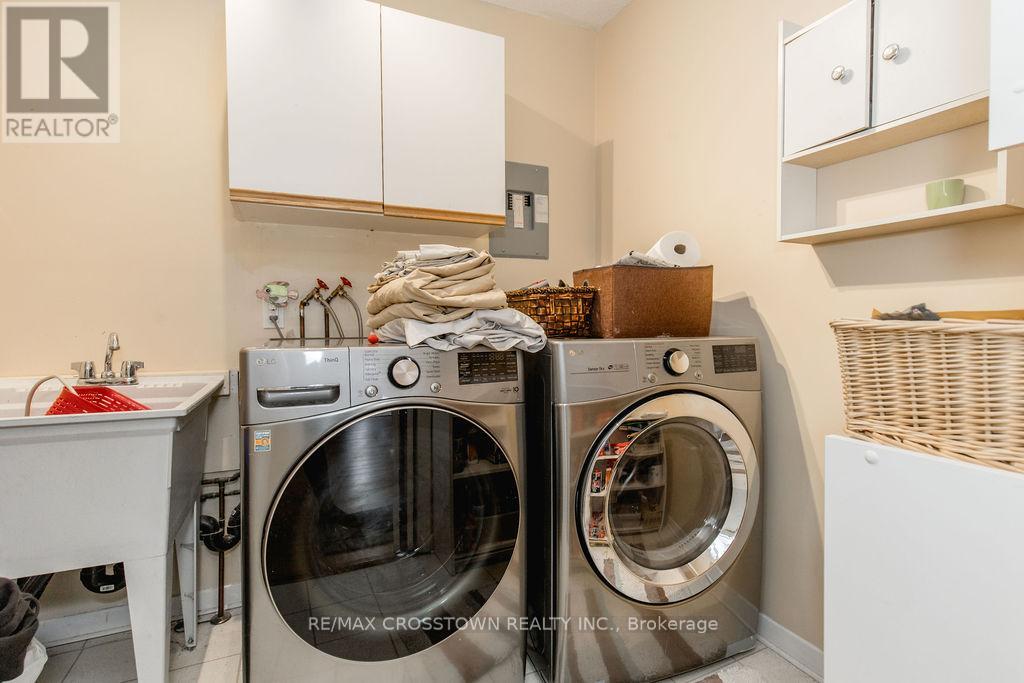 147 Anne Street N, Barrie (Sunnidale), Ontario  L4N 2B9 - Photo 33 - S13150308