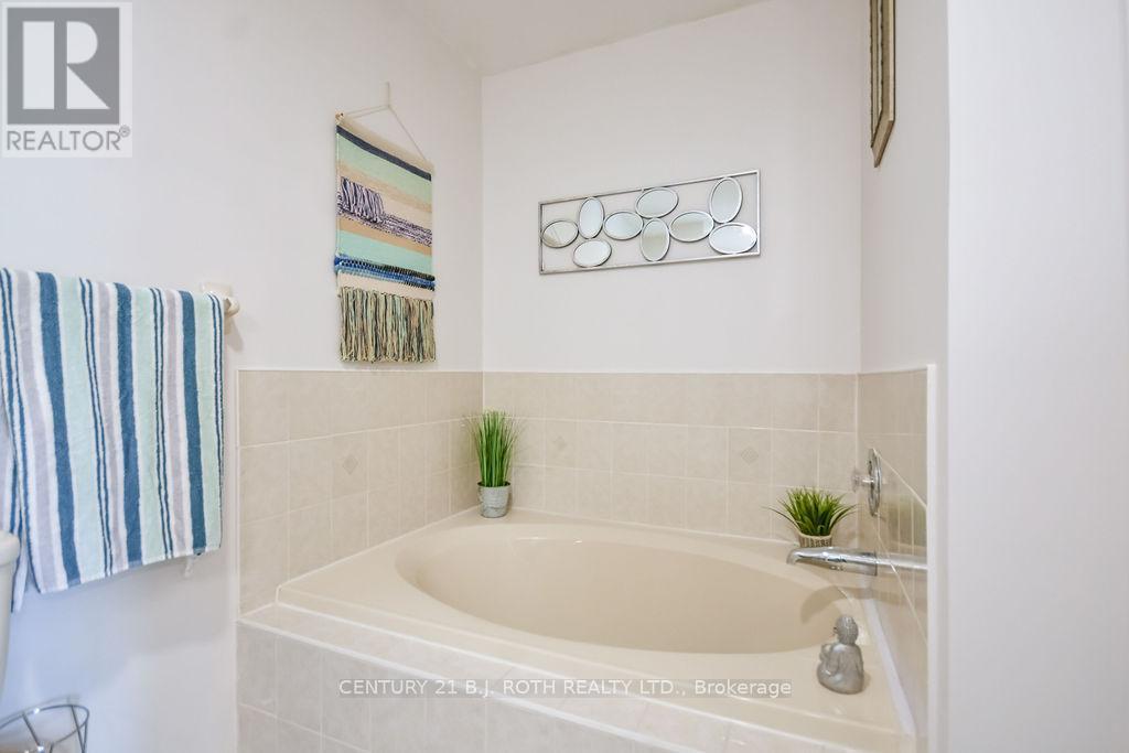 10 - 492 Laclie Street, Orillia, Ontario L3V 7V2 - Photo 23 - S13150392