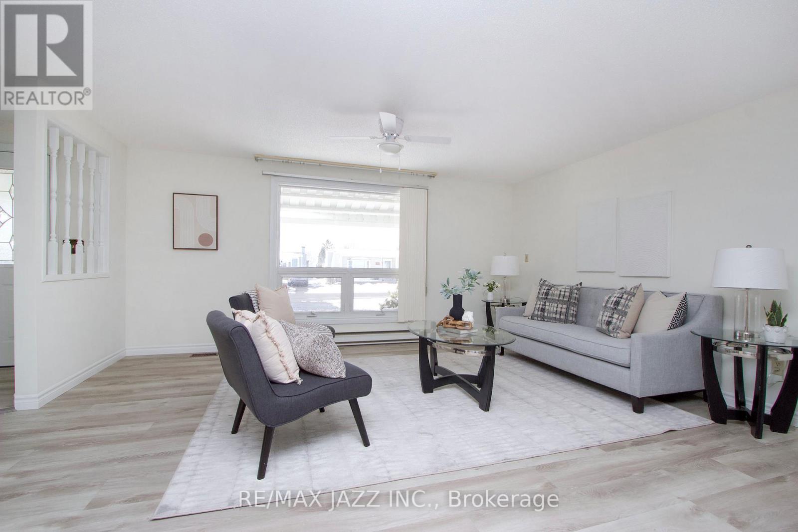 13 Steelhead Lane, Clarington, Ontario  L1B 1B4 - Photo 2 - E12903578
