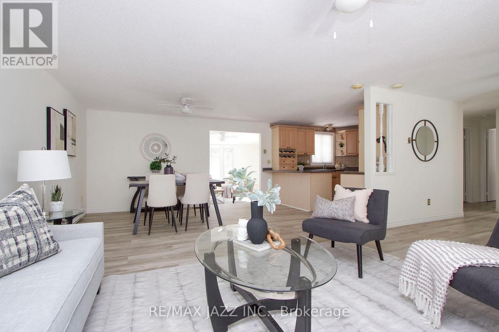 13 Steelhead Lane, Clarington, Ontario  L1B 1B4 - Photo 3 - E12903578