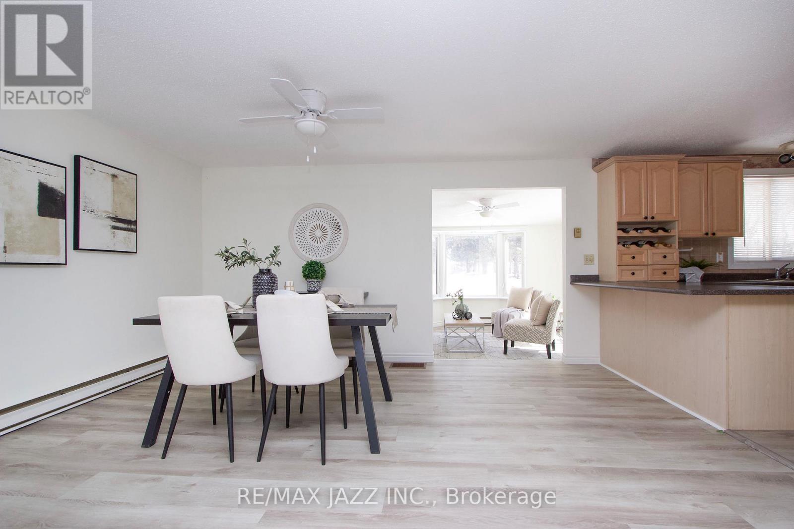 13 Steelhead Lane, Clarington, Ontario  L1B 1B4 - Photo 4 - E12903578