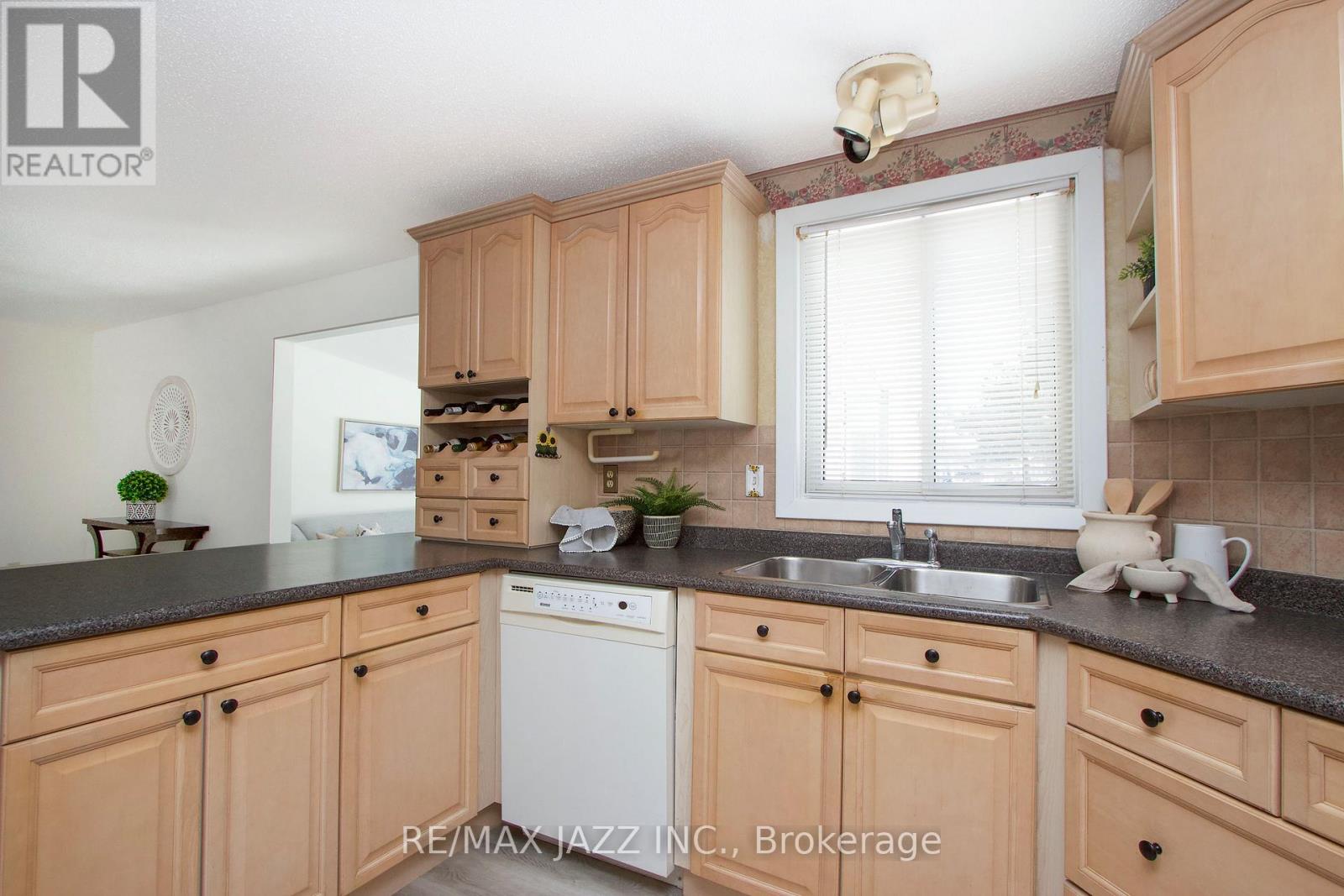 13 Steelhead Lane, Clarington, Ontario  L1B 1B4 - Photo 9 - E12903578