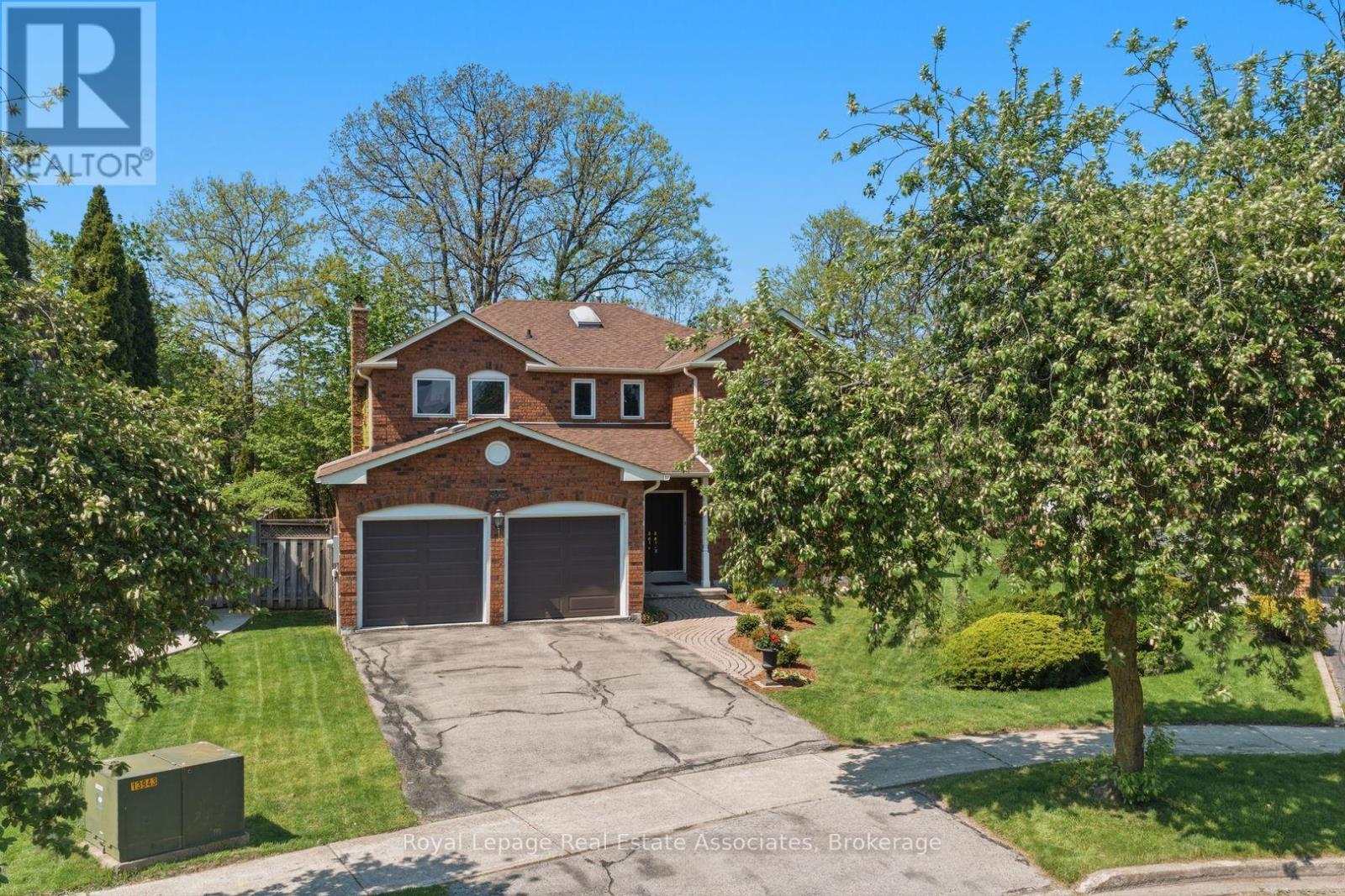 5211 Micmac Crescent, Mississauga, Ontario  L5R 2E2 - Photo 2 - W13150036