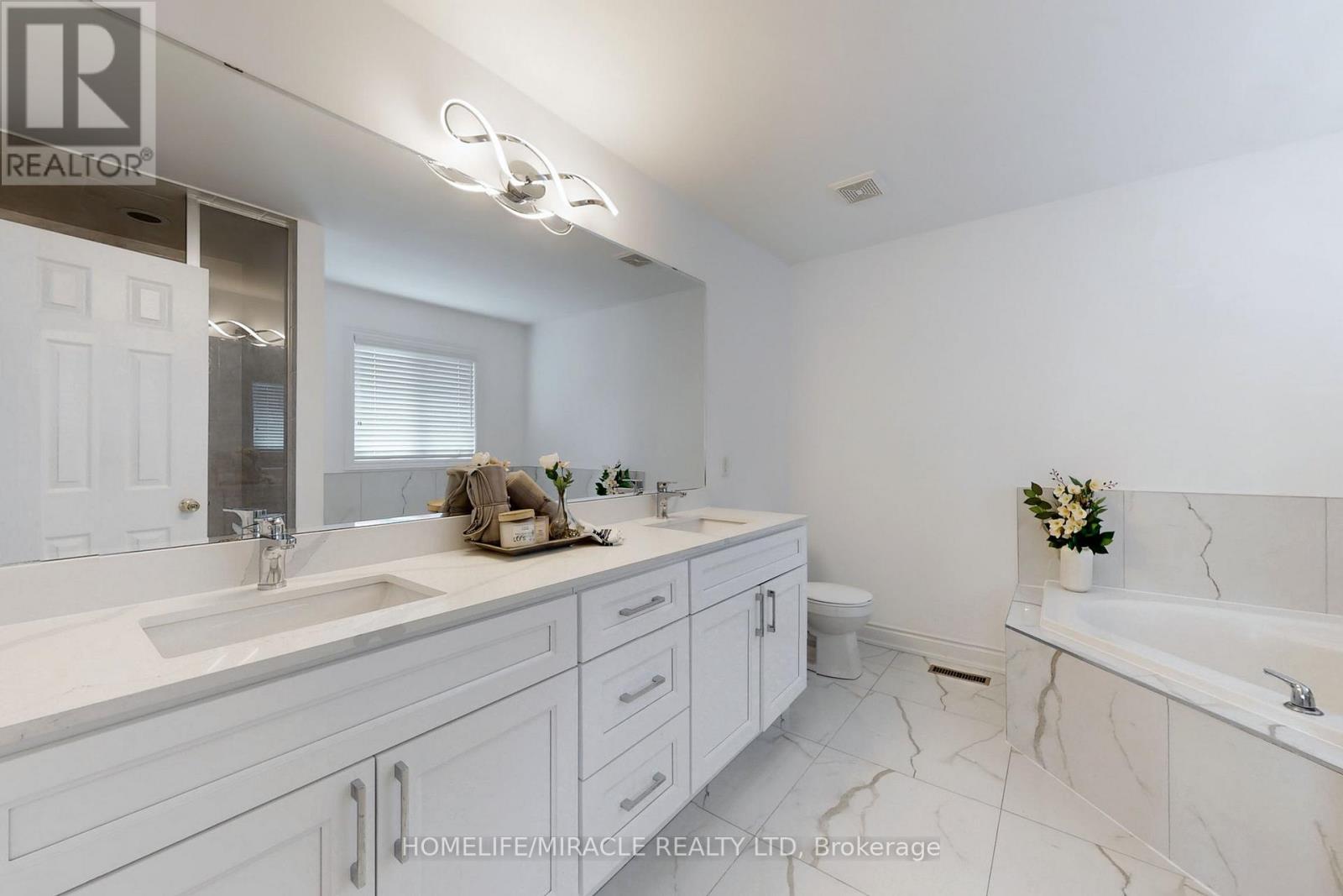 63 Sleightholme Crescent, Brampton, Ontario  L6P 3E7 - Photo 15 - W13150066