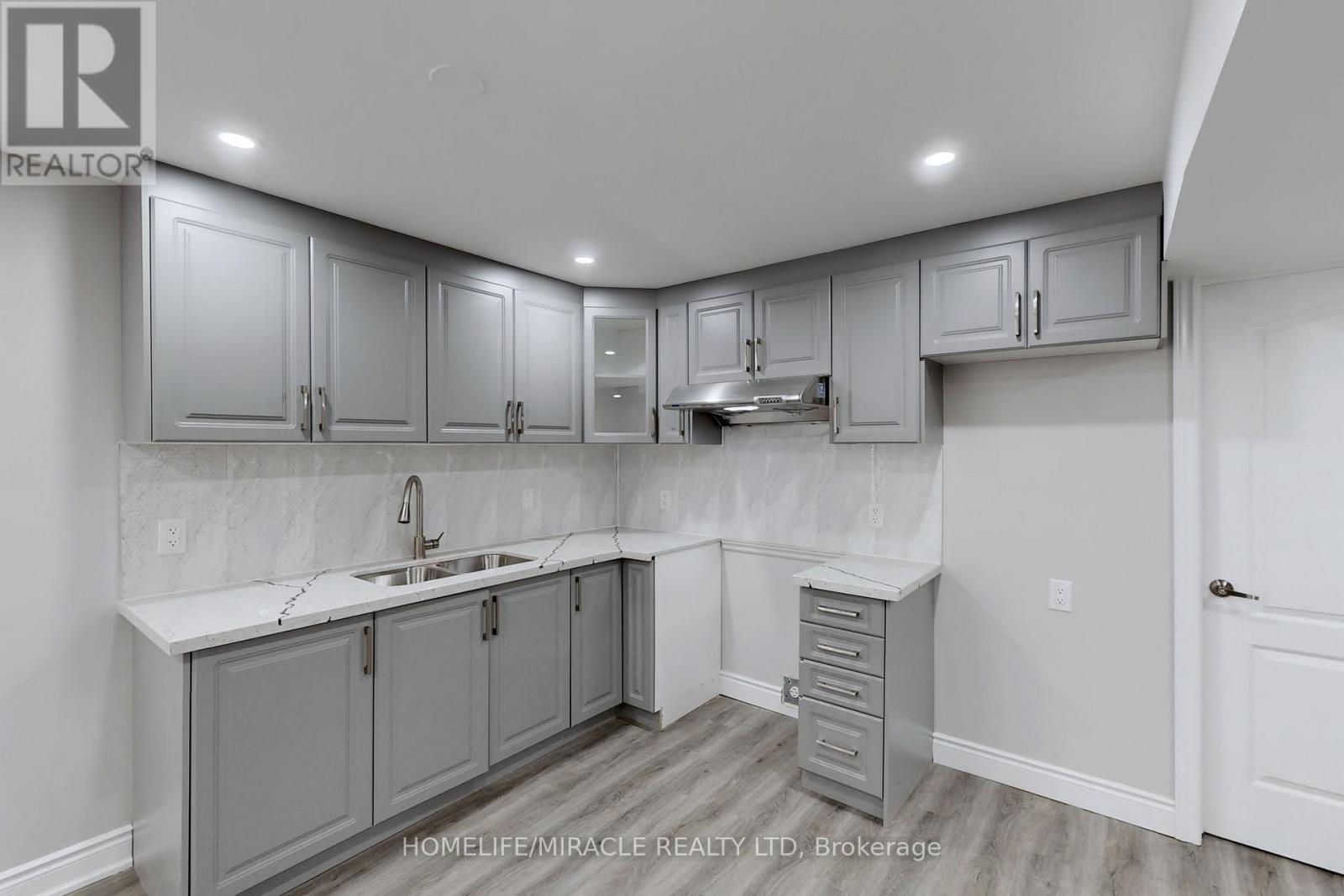 63 Sleightholme Crescent, Brampton, Ontario  L6P 3E7 - Photo 24 - W13150066