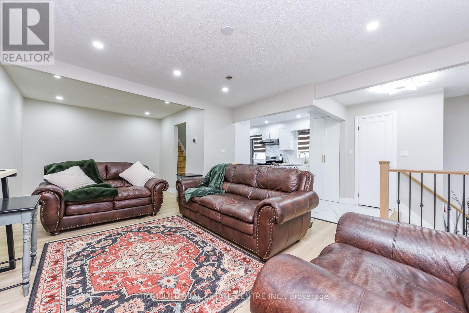 5 Bay Crest Drive, Brampton, Ontario  L6Z 1H5 - Photo 11 - W13150070