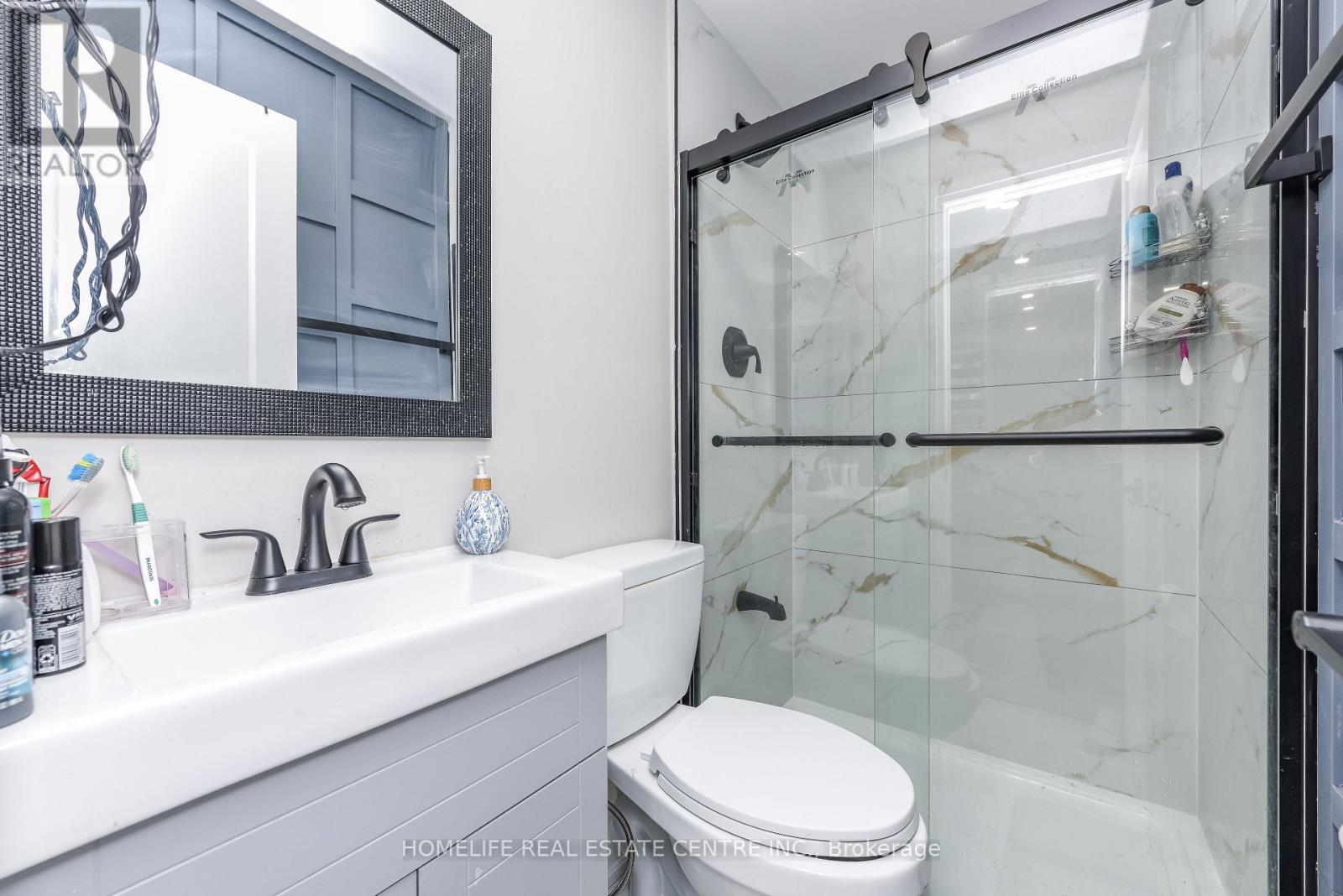5 Bay Crest Drive, Brampton, Ontario  L6Z 1H5 - Photo 40 - W13150070