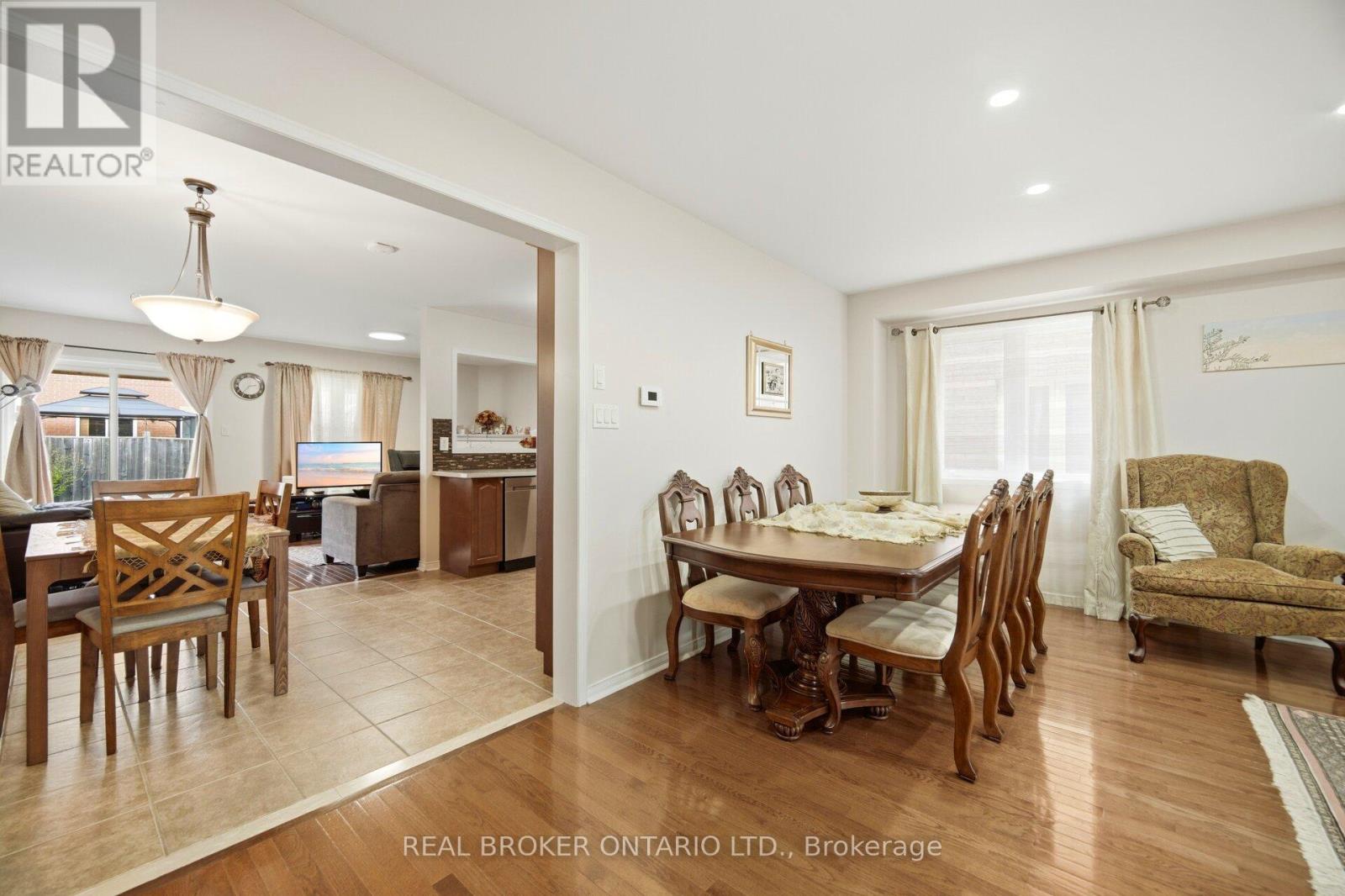 3935 Skyview Street, Mississauga (Churchill Meadows), Ontario  L5M 8A2 - Photo 13 - W13150156