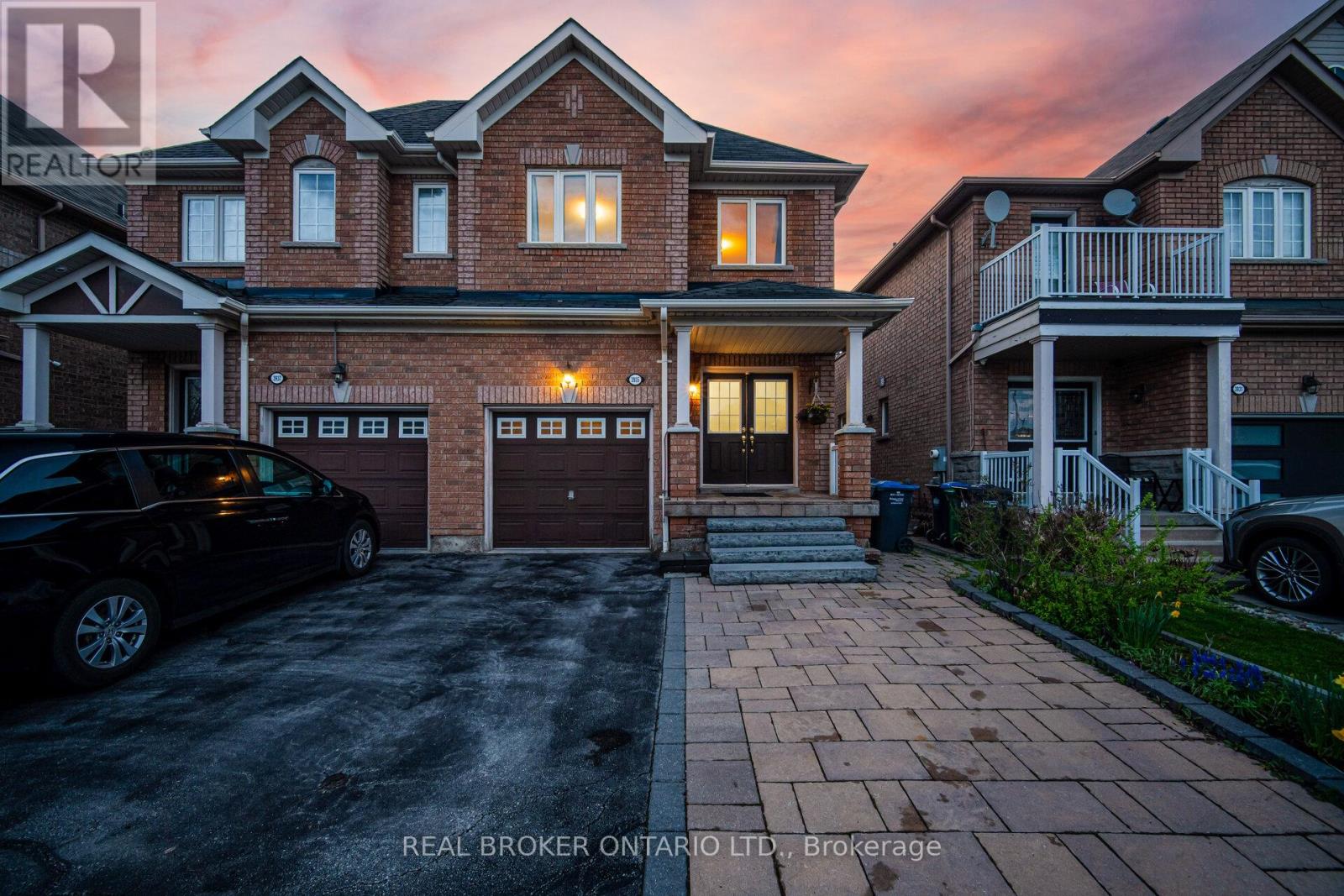 3935 Skyview Street, Mississauga (Churchill Meadows), Ontario  L5M 8A2 - Photo 3 - W13150156