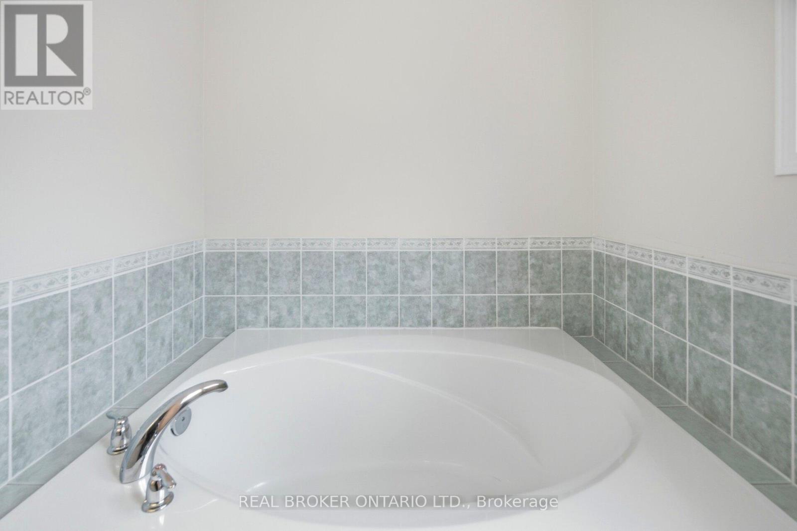 3935 Skyview Street, Mississauga (Churchill Meadows), Ontario  L5M 8A2 - Photo 34 - W13150156