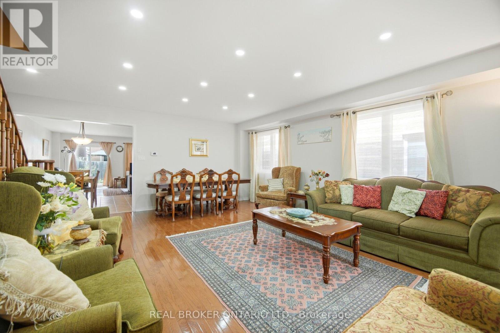 3935 Skyview Street, Mississauga (Churchill Meadows), Ontario  L5M 8A2 - Photo 9 - W13150156