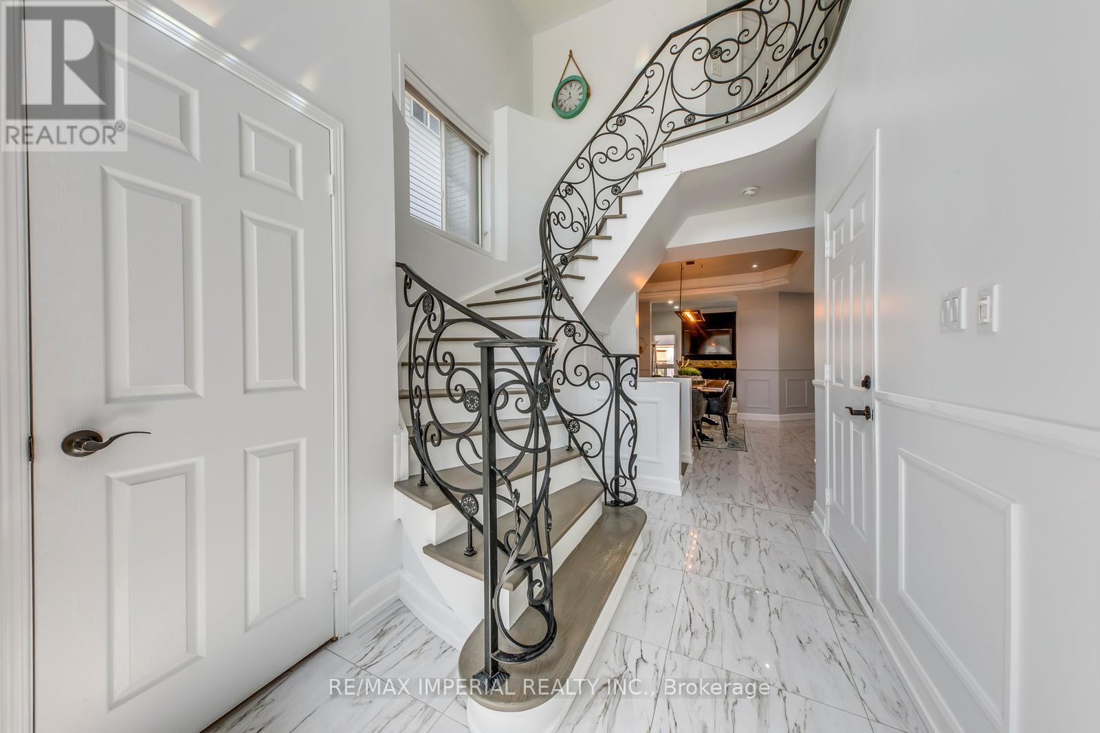 4733 James Austin Drive, Mississauga, Ontario  L4Z 4H1 - Photo 4 - W13150164