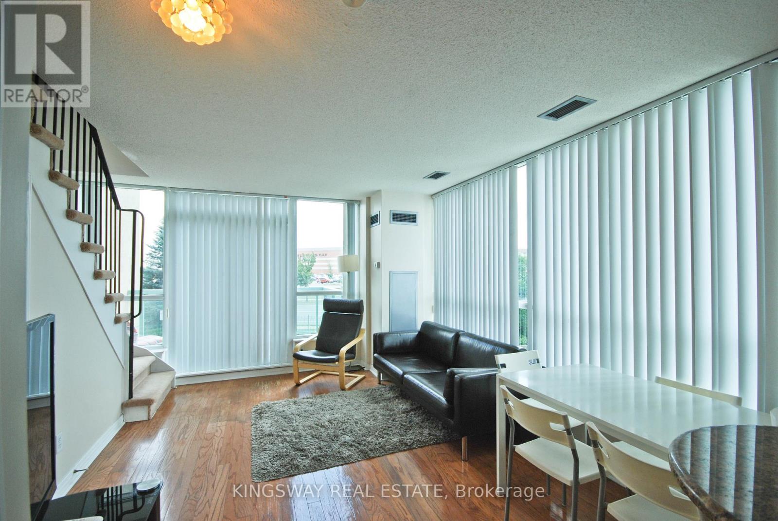 206 - 2585 Erin Centre Boulevard, Mississauga, Ontario  L5M 5Z2 - Photo 2 - W13150246