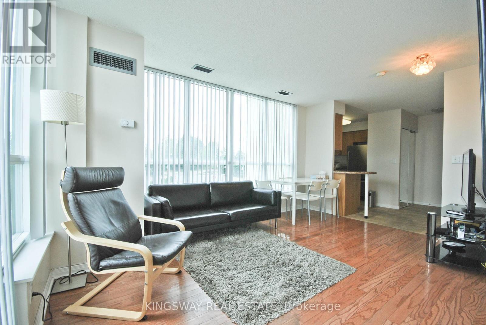 206 - 2585 Erin Centre Boulevard, Mississauga, Ontario  L5M 5Z2 - Photo 4 - W13150246