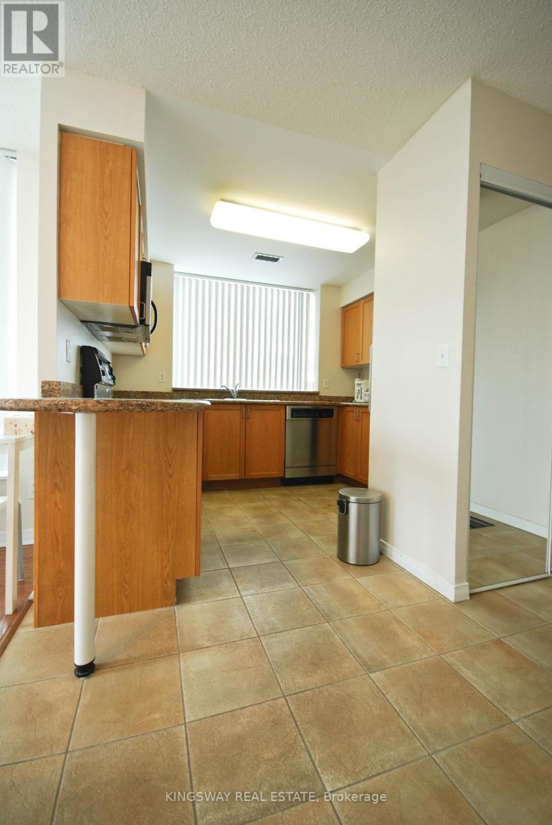 206 - 2585 Erin Centre Boulevard, Mississauga, Ontario  L5M 5Z2 - Photo 5 - W13150246