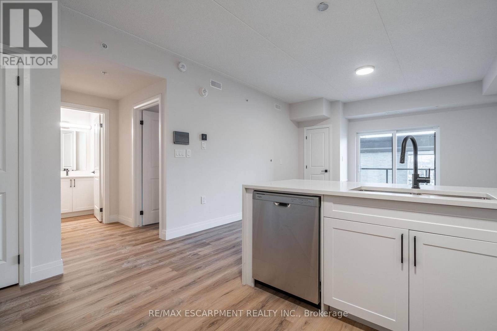201 - 6415 Regional Road 25, Milton, Ontario  L9T 8R2 - Photo 4 - W13150258