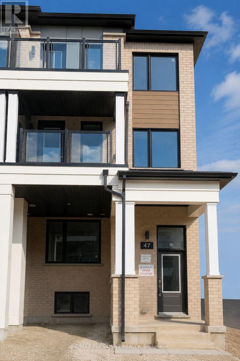 47 Thornbird Crescent, Brampton, Ontario  L7A 0B8 - Photo 1 - W13150272