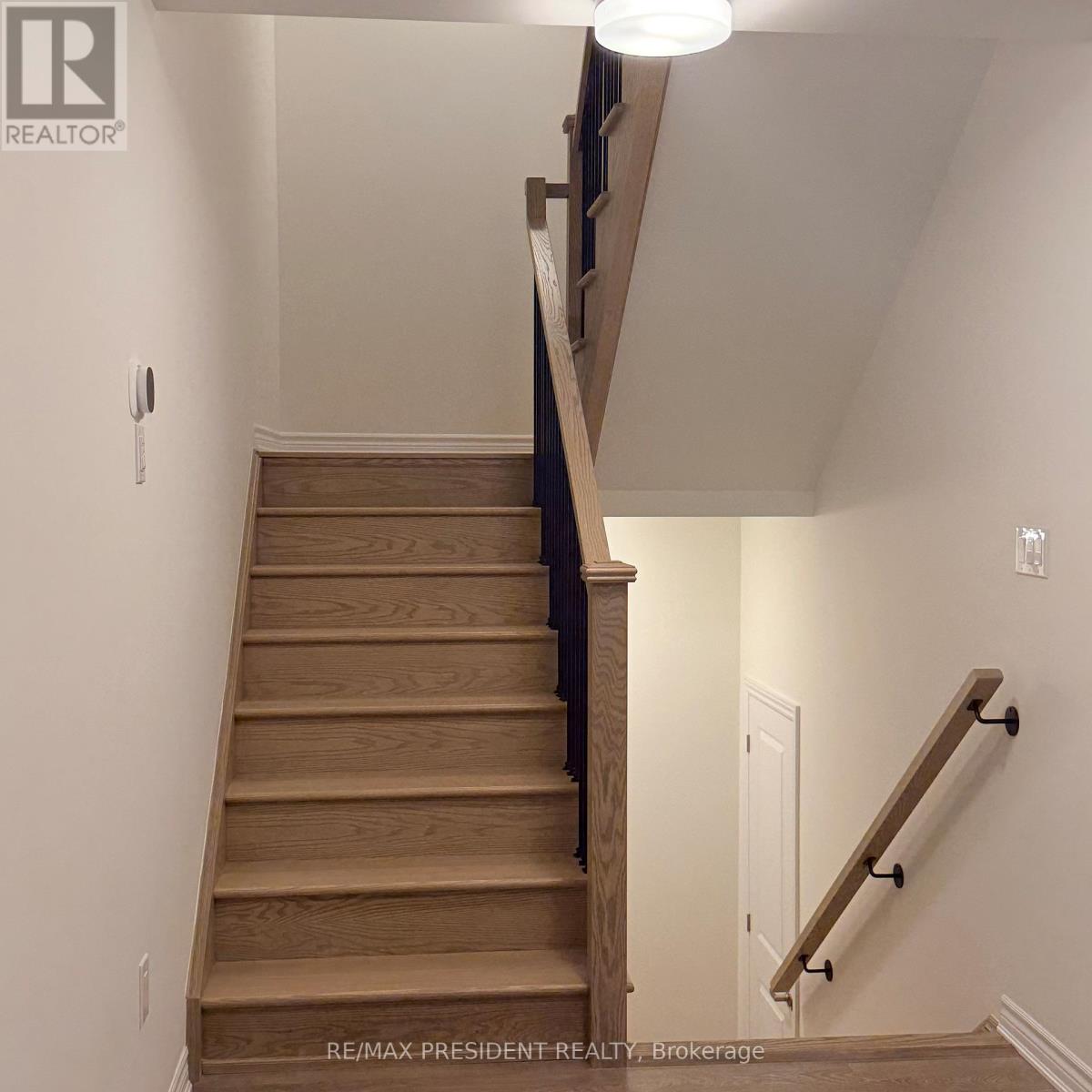 47 Thornbird Crescent, Brampton, Ontario  L7A 0B8 - Photo 8 - W13150272