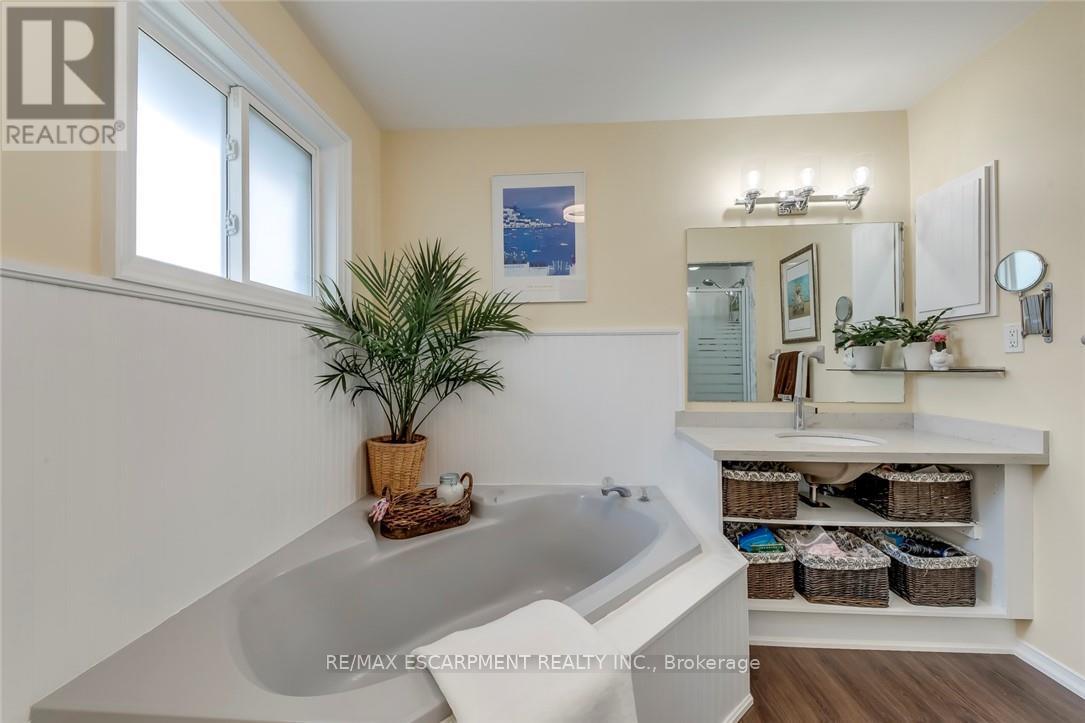 3311 Springvale Court, Burlington, Ontario  L7M 3Y6 - Photo 26 - W13150394