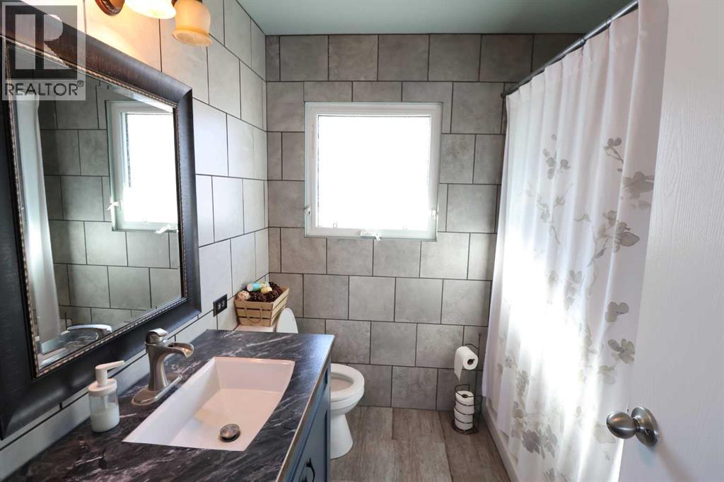 115054 Rr 103, Bow Island, Alberta  T0K 0G0 - Photo 16 - A2292924