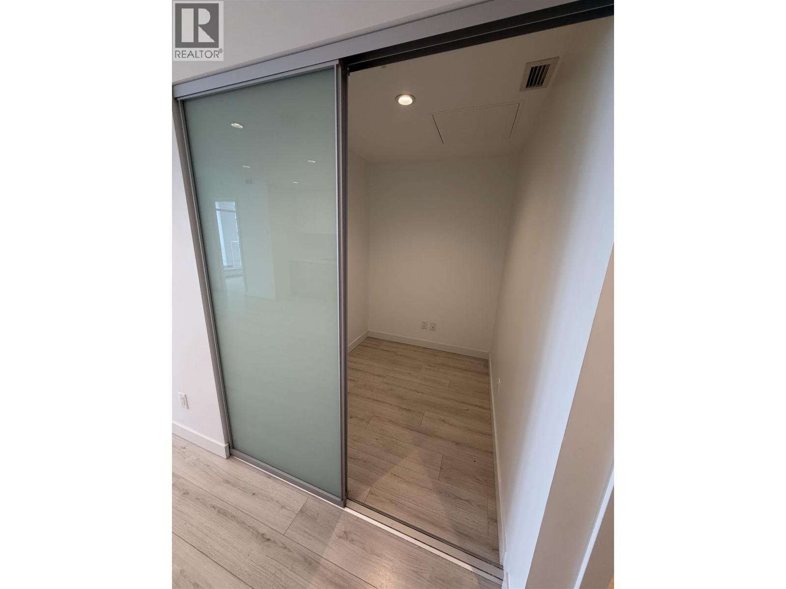 3008 6080 Mckay Avenue, Burnaby, British Columbia  V5H 0J4 - Photo 12 - R3110032