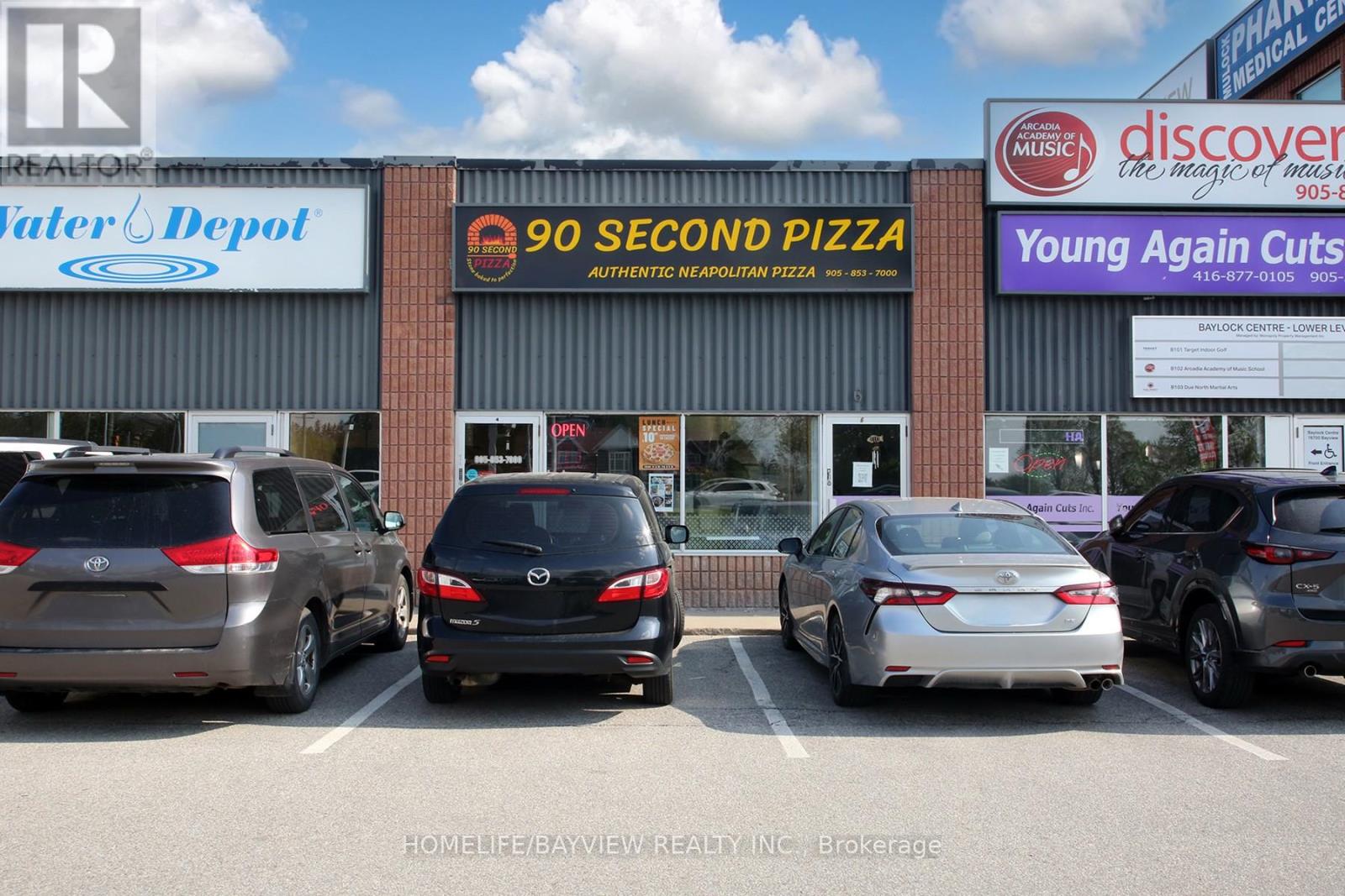 4 - 16700 BAYVIEW AVENUE, Newmarket, Ontario