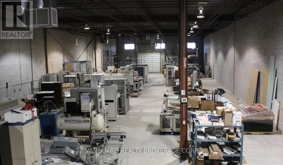 3 - 375 Canarctic Drive, Toronto, Ontario  M3J 2P9 - Photo 2 - W13101096