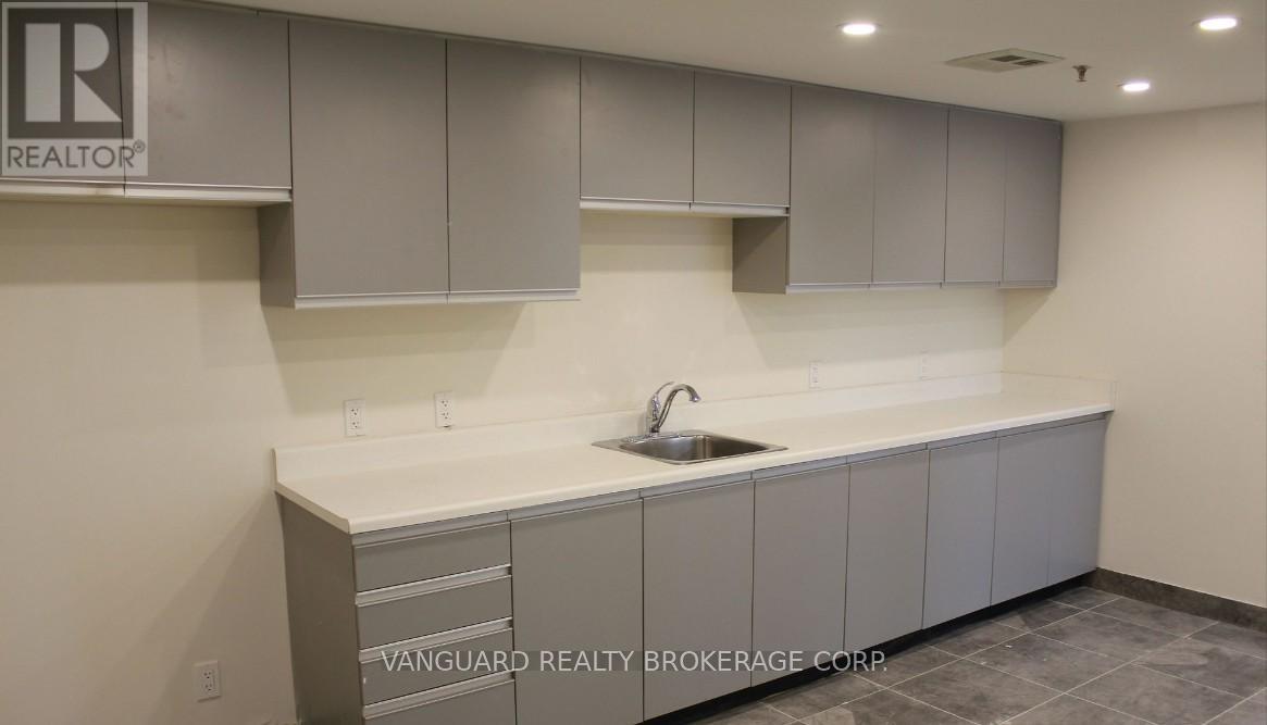 21 - 375 Canarctic Drive, Toronto, Ontario  M3J 2P9 - Photo 4 - W13101114