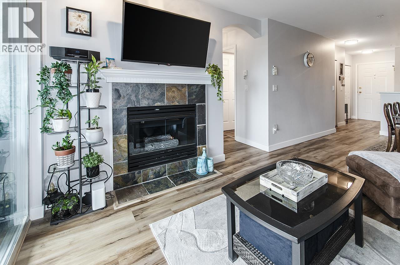 305 155 E 3rd Street, North Vancouver, British Columbia  V7L 1E5 - Photo 5 - R3125513