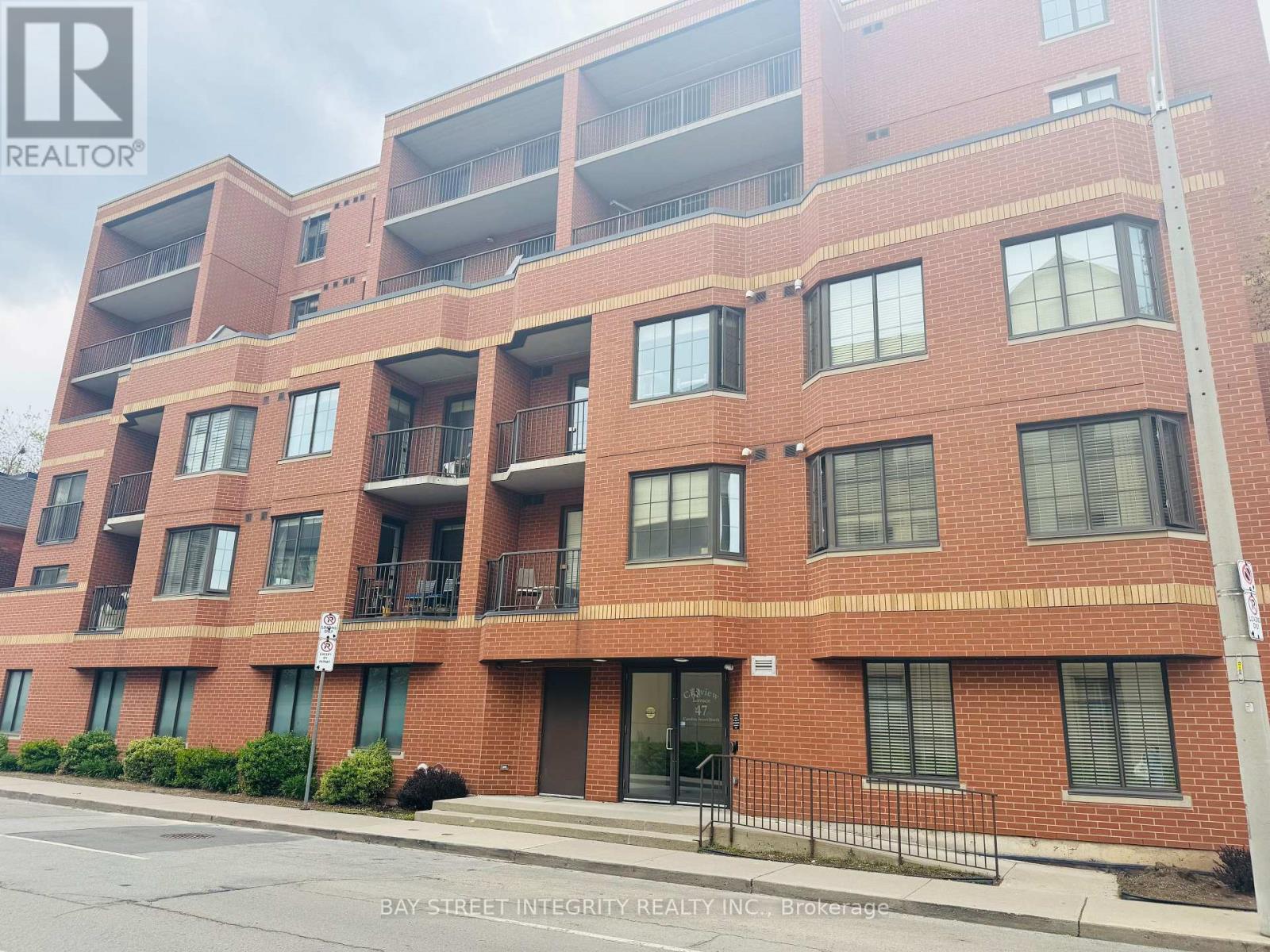 402 - 47 Caroline Street N, Hamilton, Ontario  L8R 2R6 - Photo 2 - X13150110