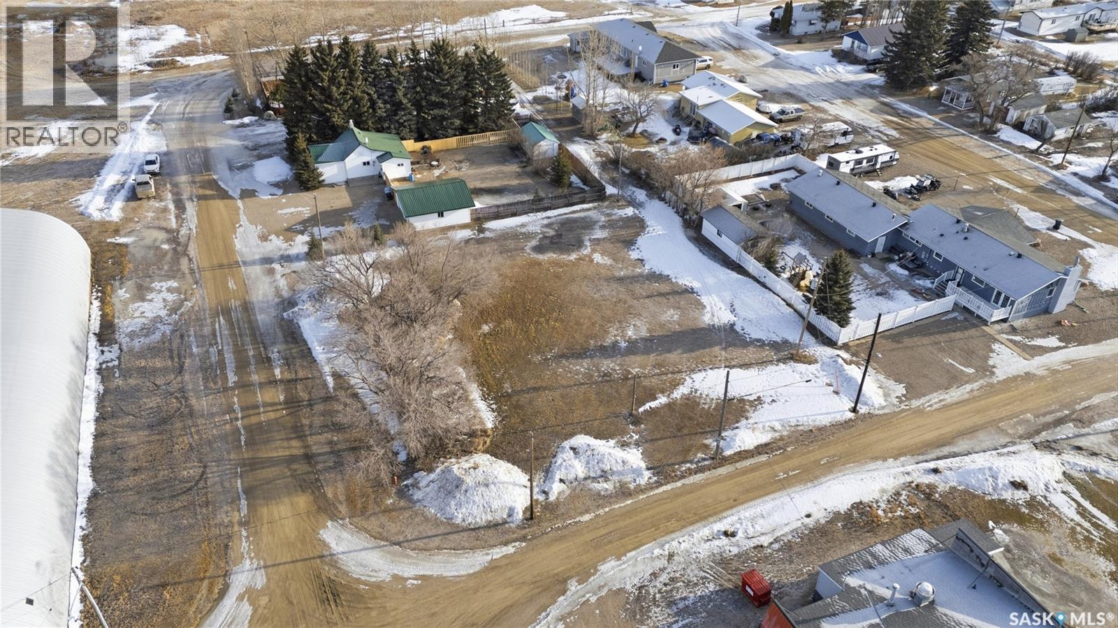 102 Vincent Avenue, Chamberlain, Saskatchewan  S0G 0R0 - Photo 3 - SK036485
