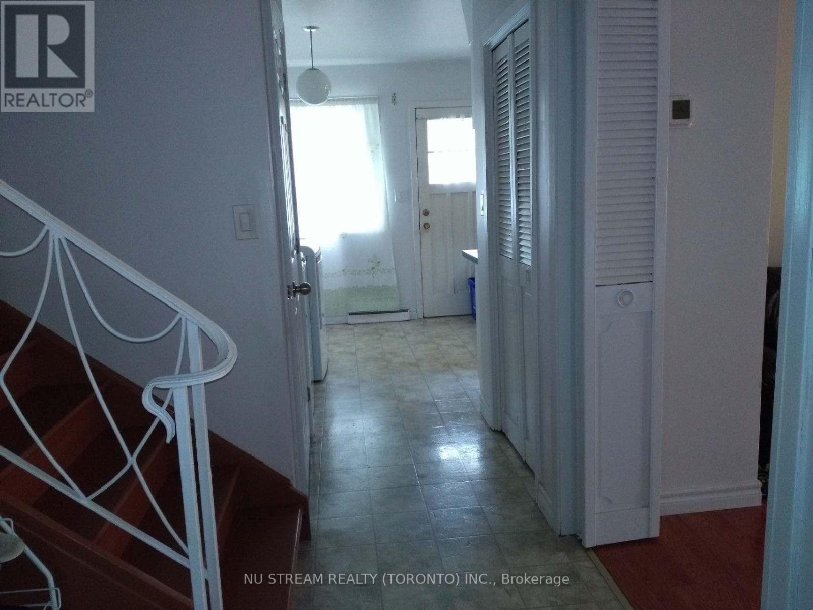 7125 Mcgill Street, Niagara Falls, Ontario  L2J 1L8 - Photo 6 - X13150120
