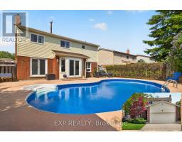108 OLD FOREST CRESCENT, Kitchener, Ontario
