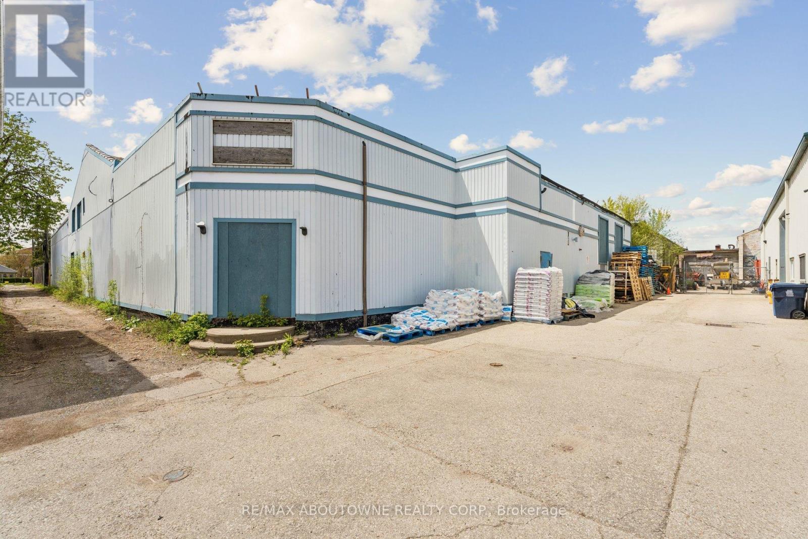 70 Wadsworth Street, Brantford, Ontario  N3T 3V9 - Photo 1 - X13150280