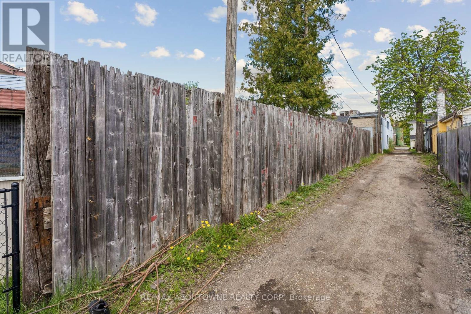 70 Wadsworth Street, Brantford, Ontario  N3T 3V9 - Photo 7 - X13150280