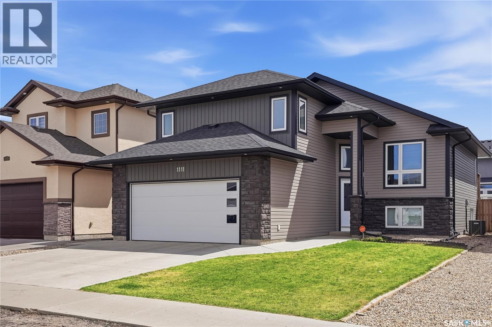 1111 Evergreen Boulevard, Saskatoon, Saskatchewan  S7W 0R5 - Photo 2 - SK036395