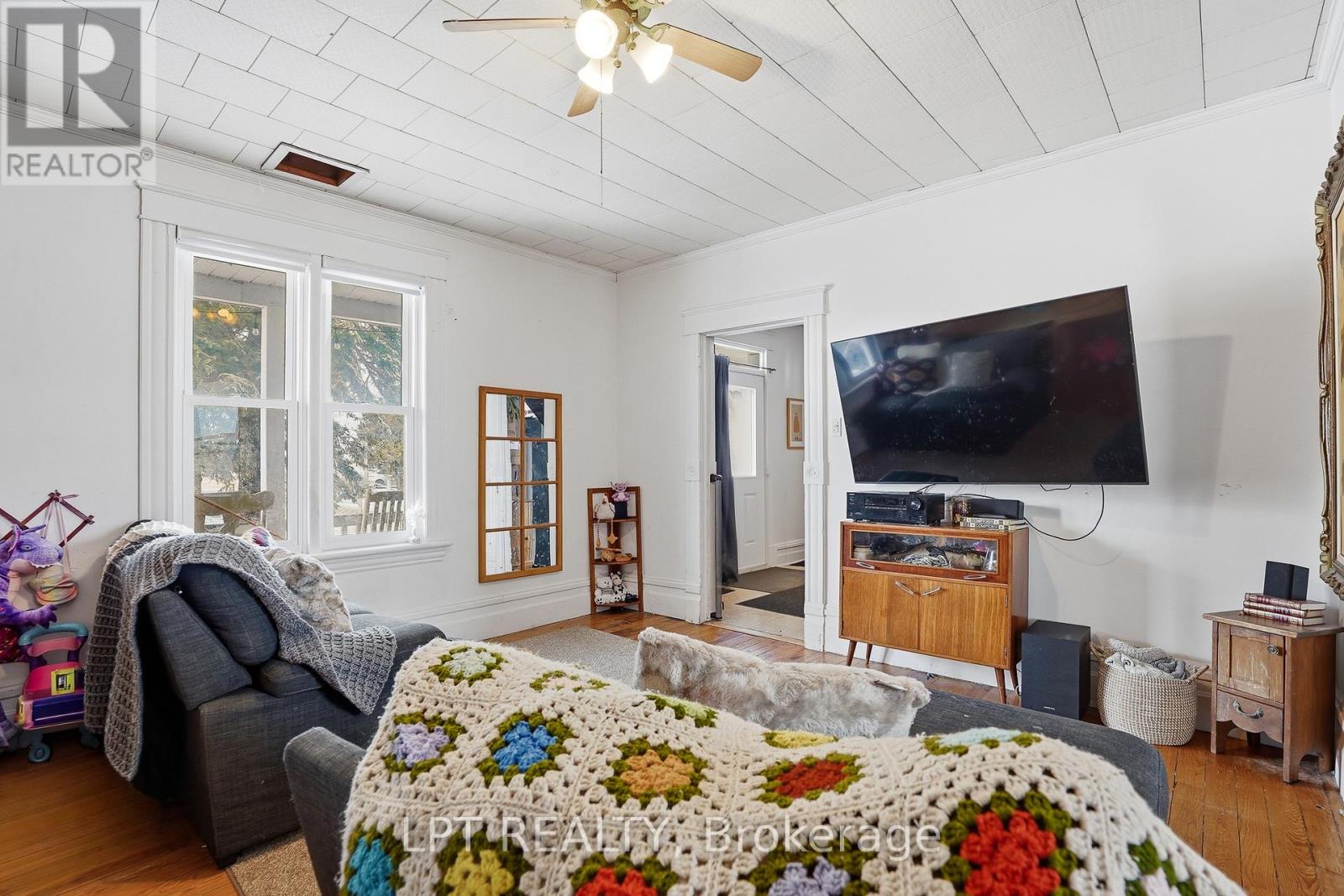 21630 Laggan-Glenelg Road, North Glengarry, Ontario  K0B 1E0 - Photo 6 - X13150496