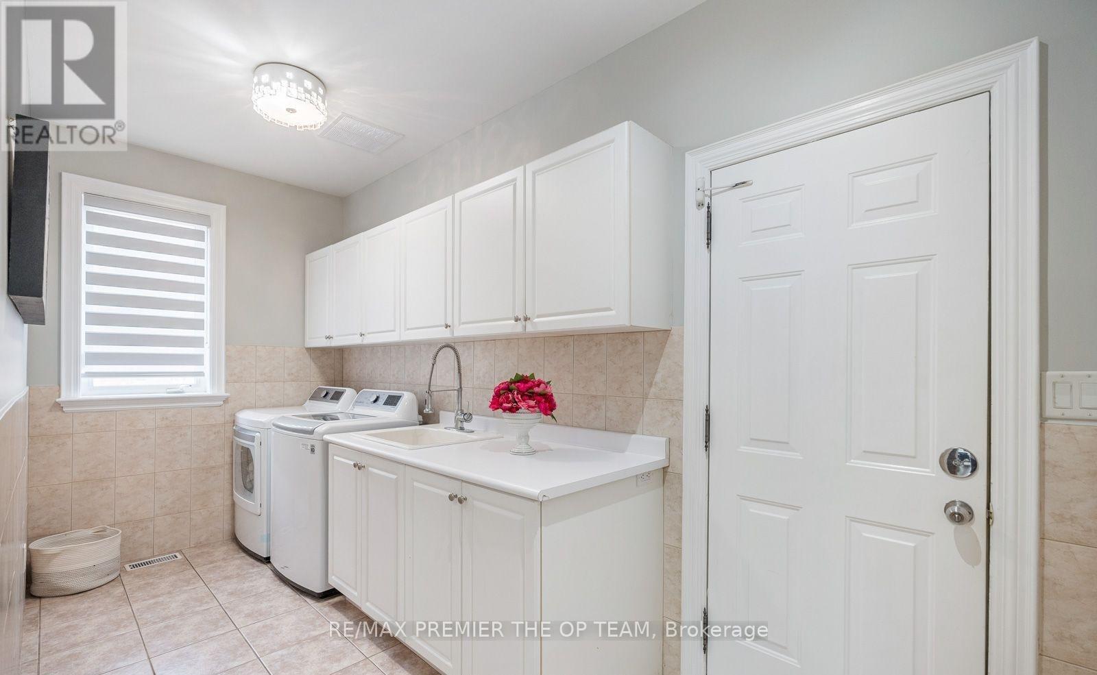 294 Sunset Beach Road, Richmond Hill, Ontario  L4E 3H2 - Photo 20 - N13137086