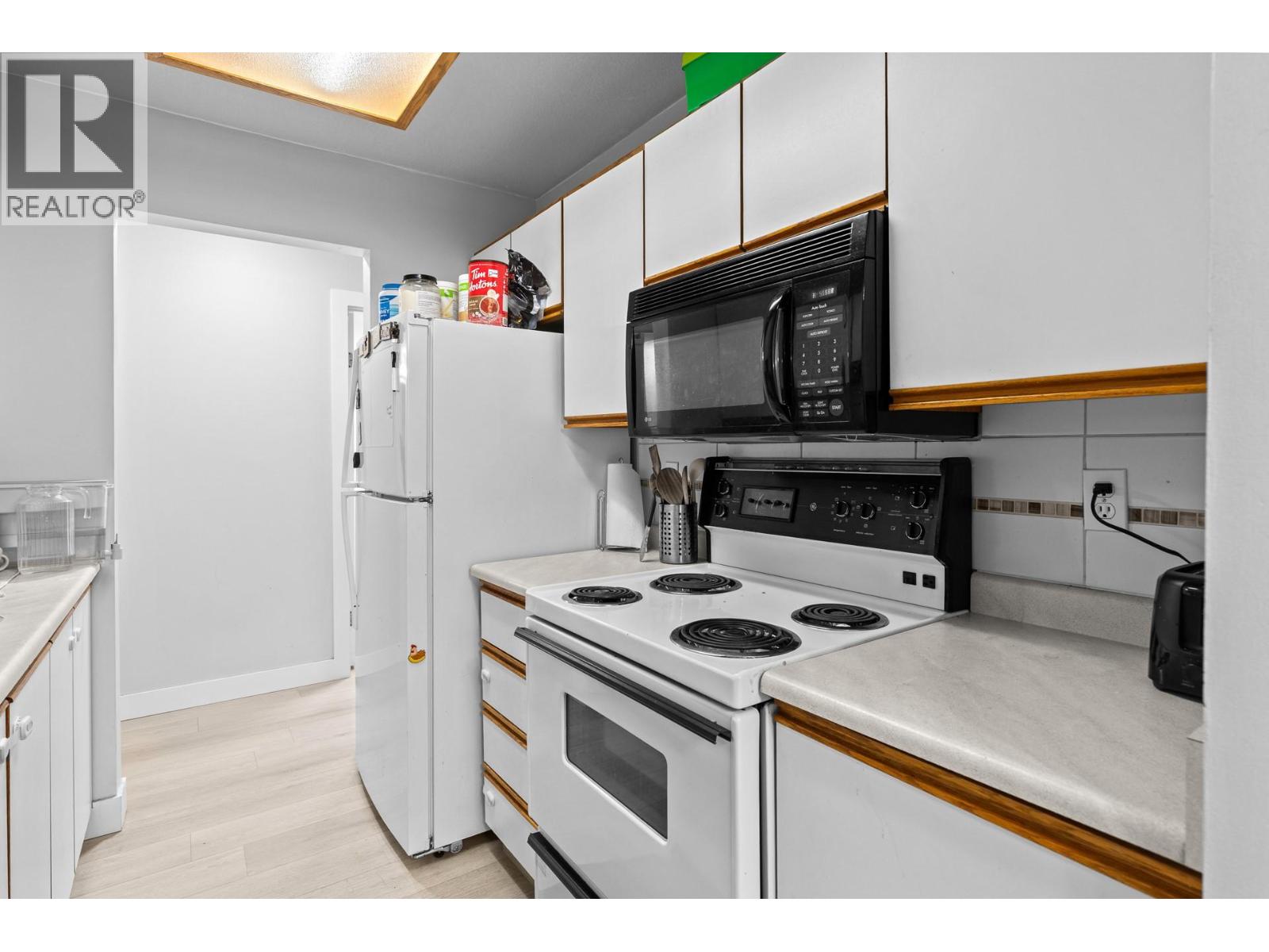 2025 Baron Road Unit# 206, Kelowna, British Columbia  V1X 7G3 - Photo 10 - 10388083