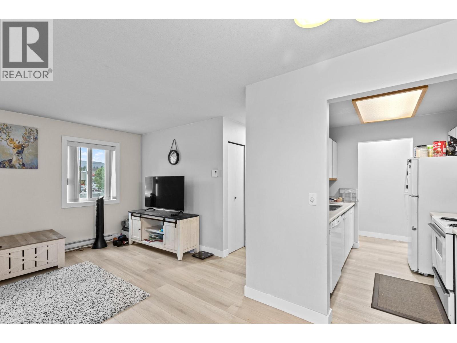 2025 Baron Road Unit# 206, Kelowna, British Columbia  V1X 7G3 - Photo 3 - 10388083