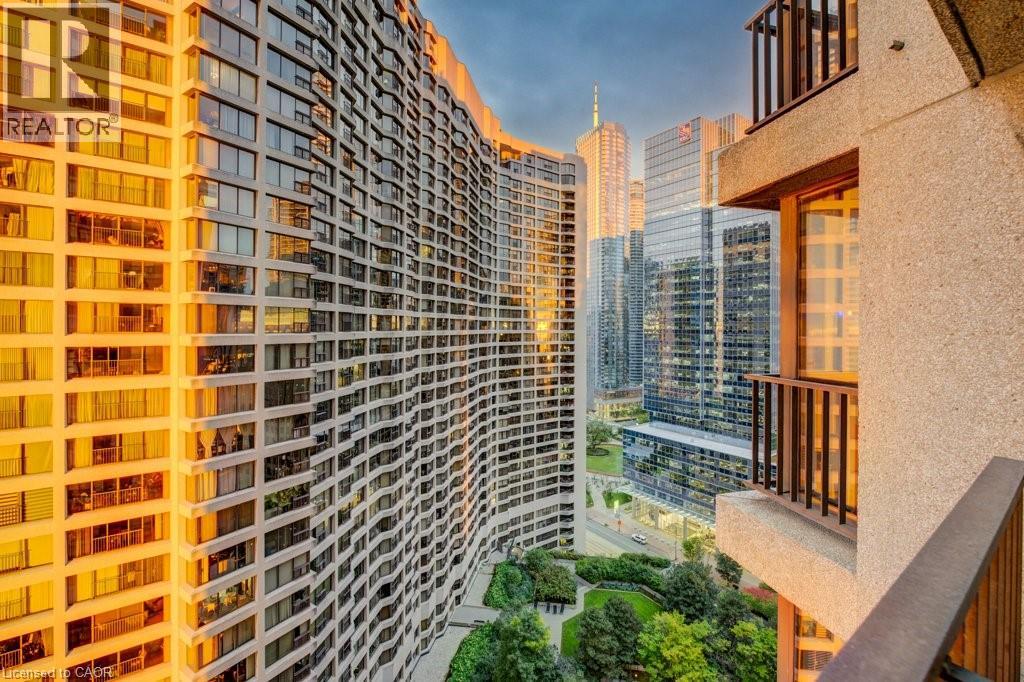 33 Harbour Square Unit# 2409, Toronto, Ontario  M5J 2G2 - Photo 15 - 40831728
