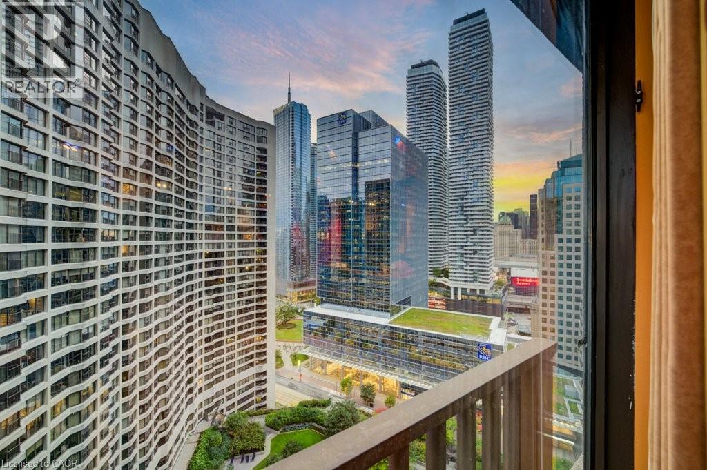 33 Harbour Square Unit# 2409, Toronto, Ontario  M5J 2G2 - Photo 4 - 40831728