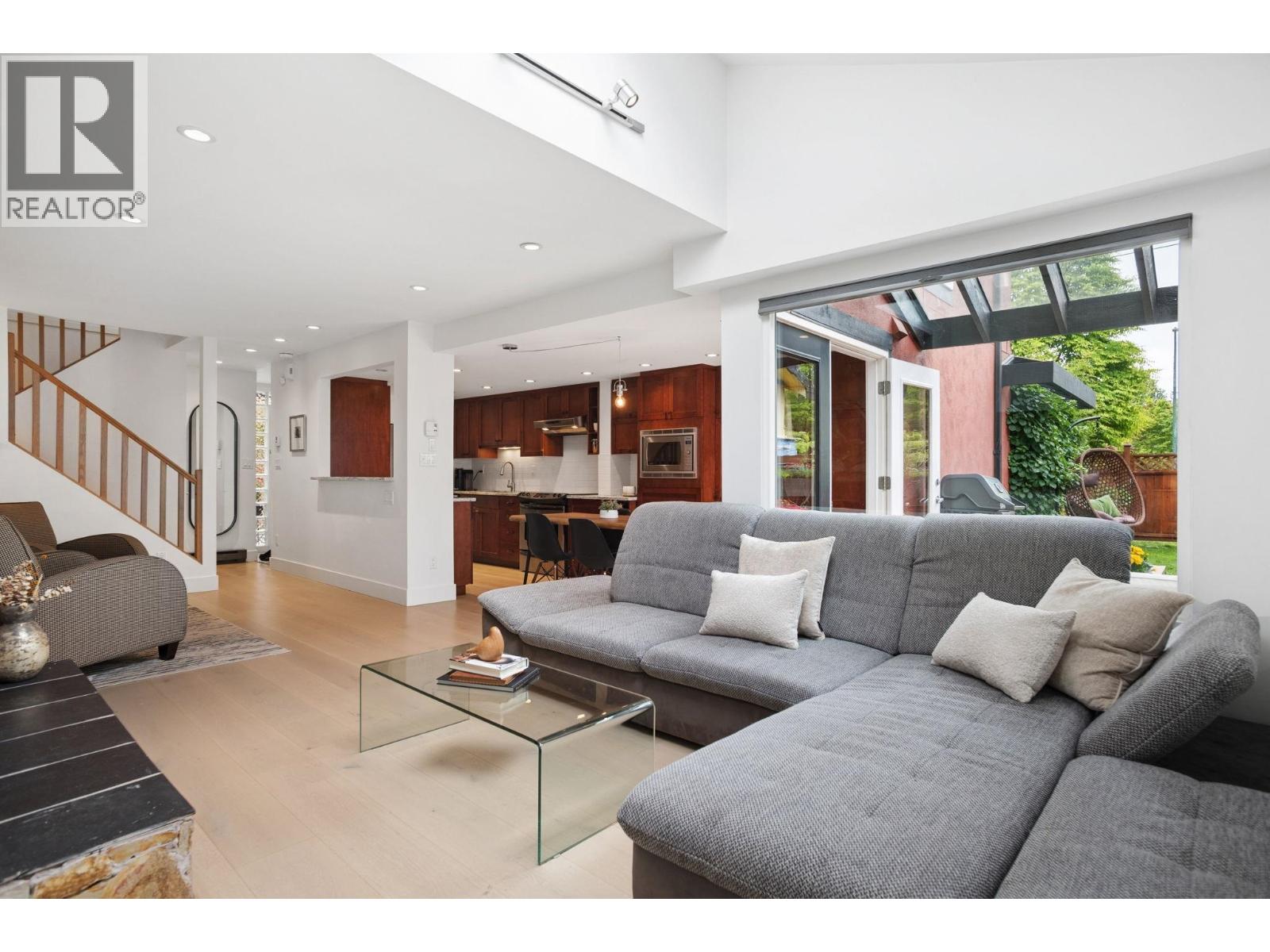 1382 Maple Street, Vancouver, British Columbia  V6J 3R9 - Photo 3 - R3125565