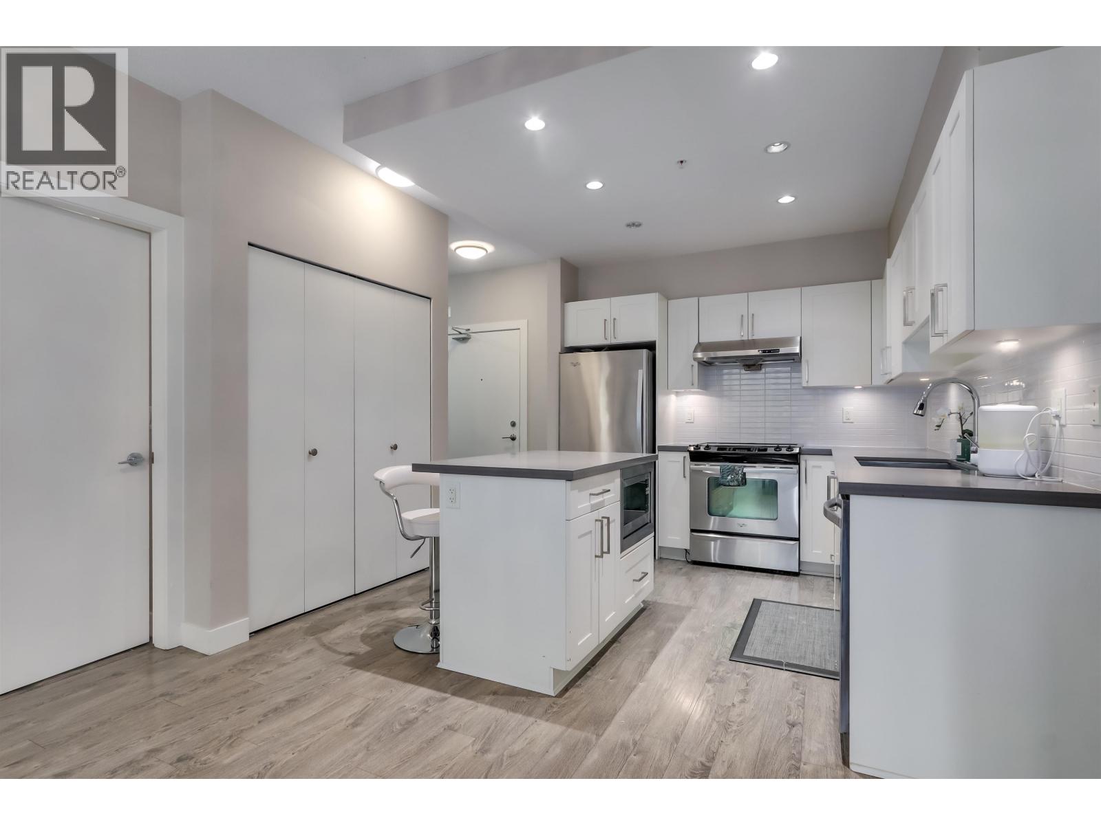 2308 963 Charland Avenue, Coquitlam, British Columbia  V3K 0E2 - Photo 10 - R3125576