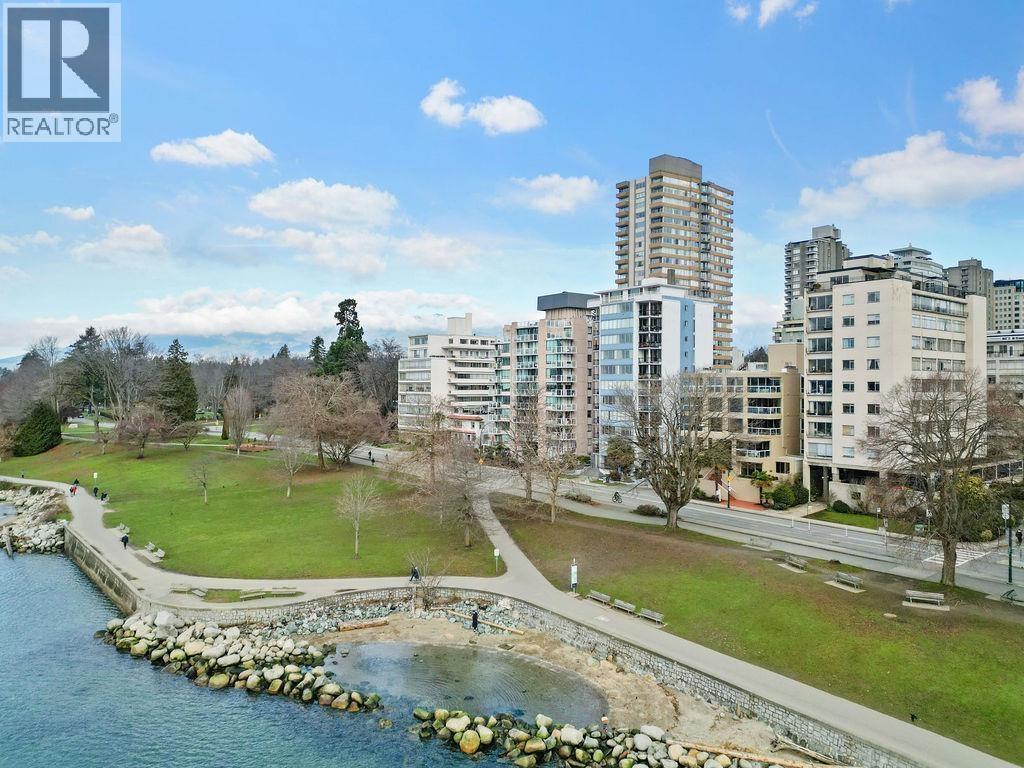 401 2015 Beach Avenue, Vancouver, British Columbia  V6G 1Z3 - Photo 2 - R3125580