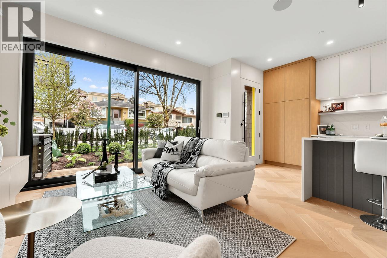 4956 Chester Street, Vancouver, British Columbia  V5W 3A8 - Photo 4 - R3125612