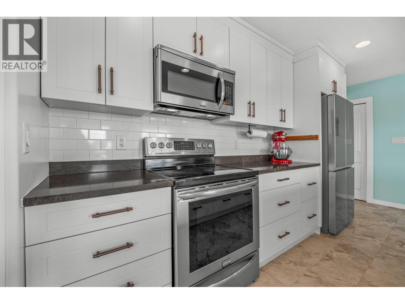 7003 Trygg Court, Prince George, British Columbia  V2N 6Z8 - Photo 4 - R3125533