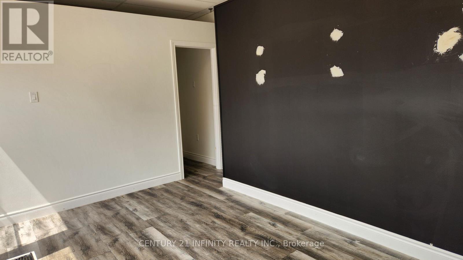 5 - 153 Brock Street N, Whitby, Ontario  L1N 4H3 - Photo 3 - E13150084